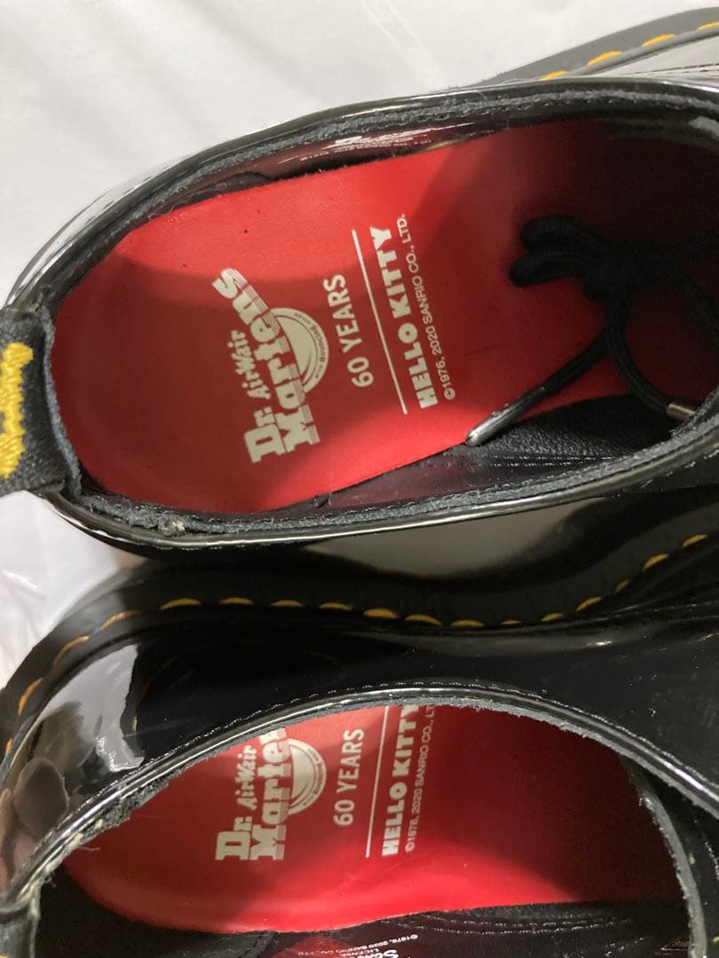 Dr. Martens Hello Kitty シューズ ブラック キティ