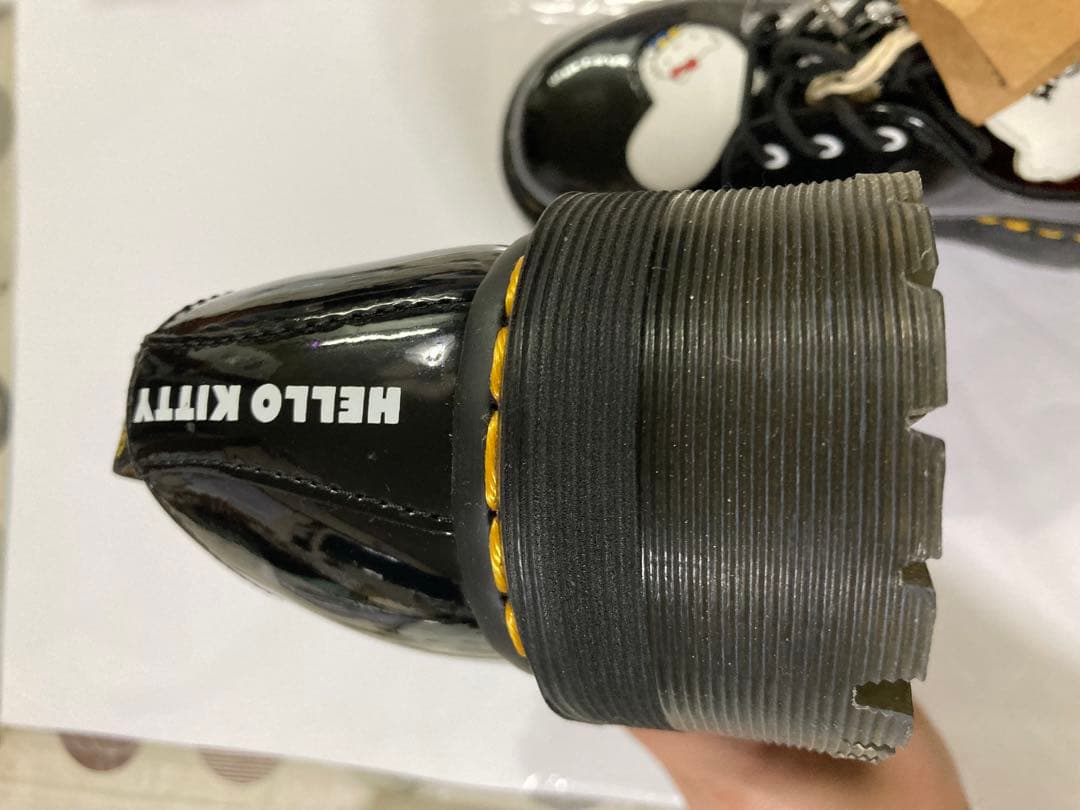 Dr. Martens Hello Kitty シューズ ブラック キティ