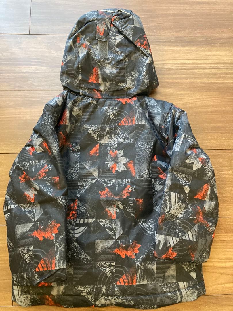 【新品未使用タグ付】Columbia ウェア上下セット 100cm