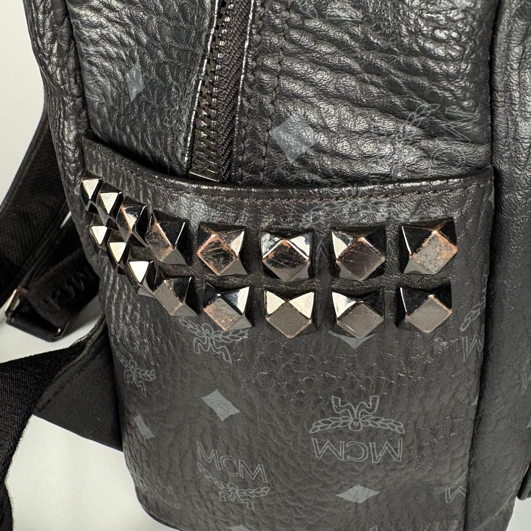 MCM ヴィセトス　リュック バックパック　黒　レザー　スタッズ