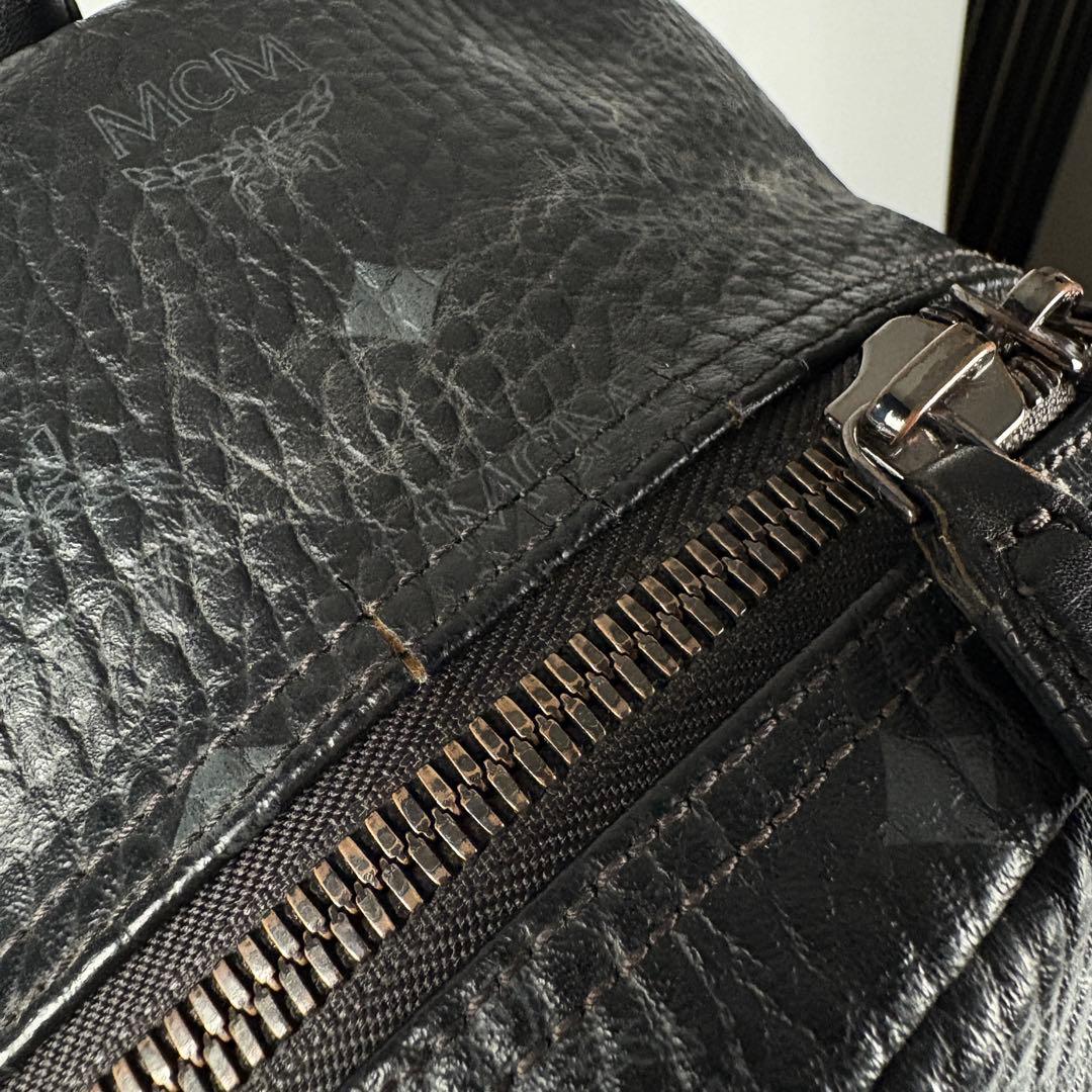MCM ヴィセトス　リュック バックパック　黒　レザー　スタッズ