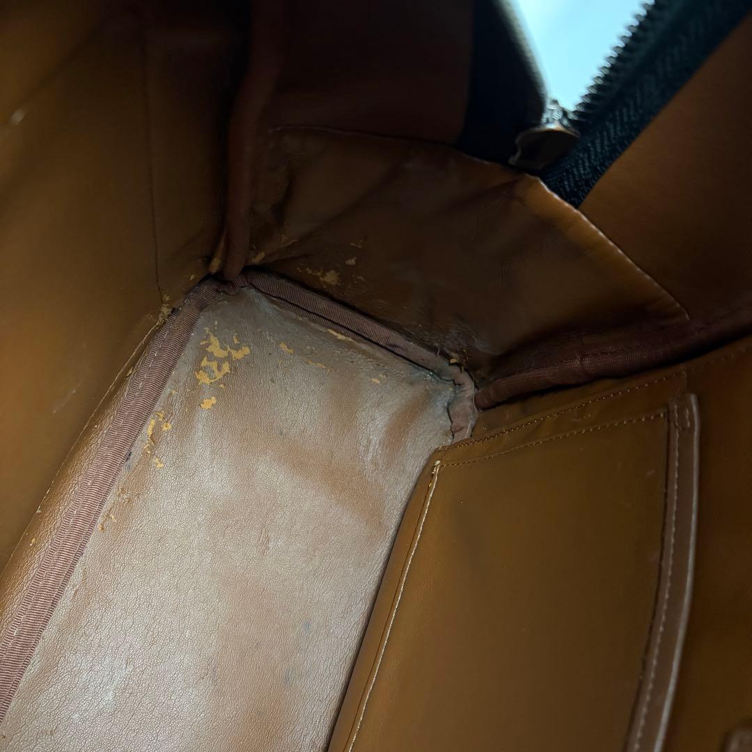 MCM ヴィセトス　リュック バックパック　黒　レザー　スタッズ