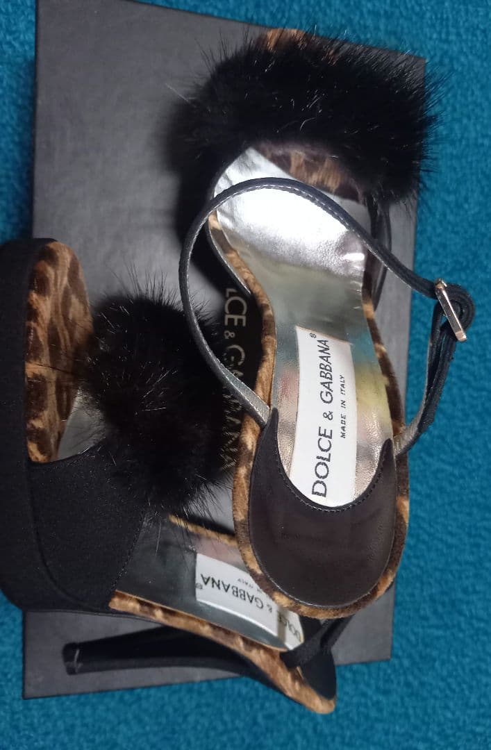 Dolce & Gabbana ミンク付きサンダル