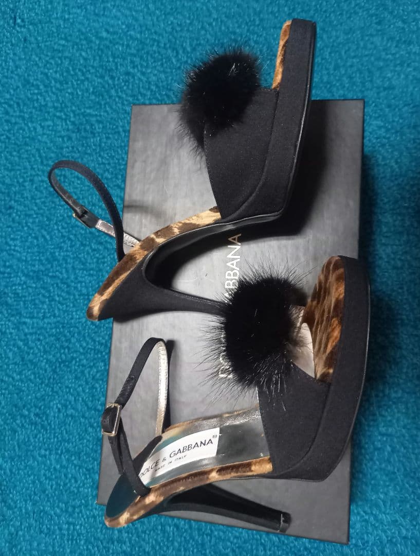 Dolce & Gabbana ミンク付きサンダル