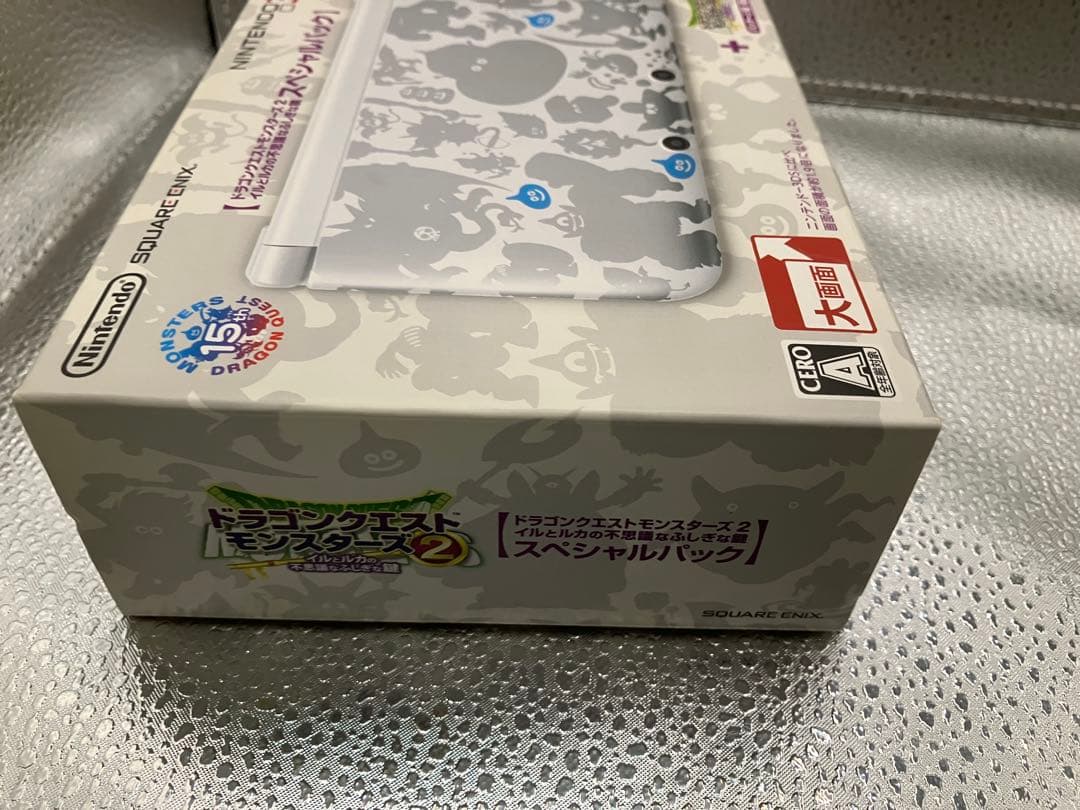 Nintendo 3DSLL ドラゴンクエストモンスター2仕様
