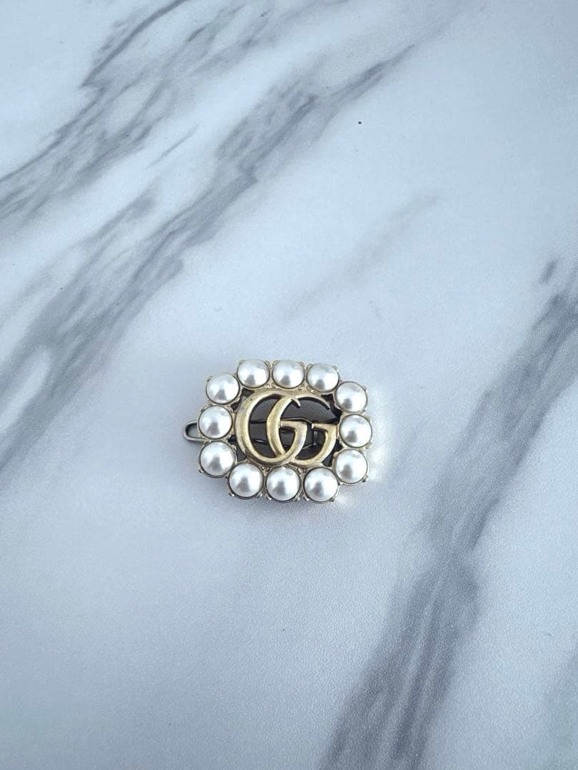 GUCCIグッチ パールヘアクリップ