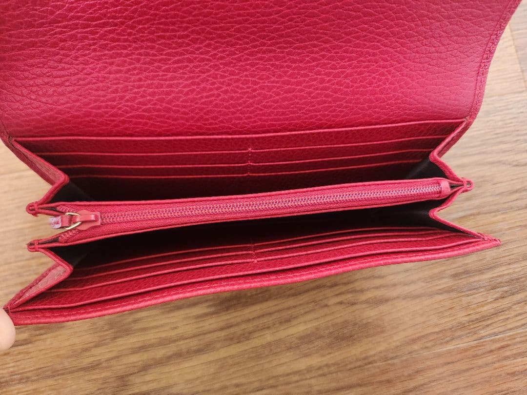 GUCCI 二つ折り長財布 赤