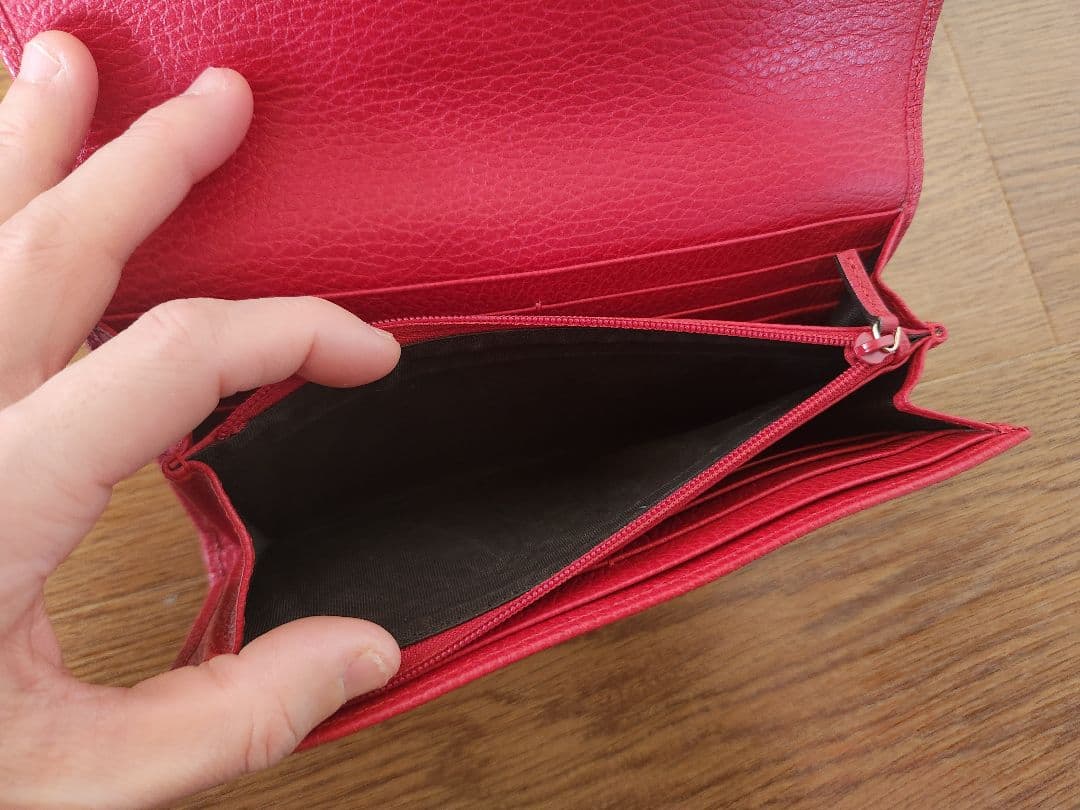 GUCCI 二つ折り長財布 赤