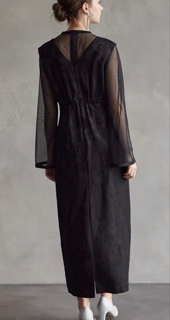 AIMER チュールブラウス付きジャカードIラインドレス　ブラック