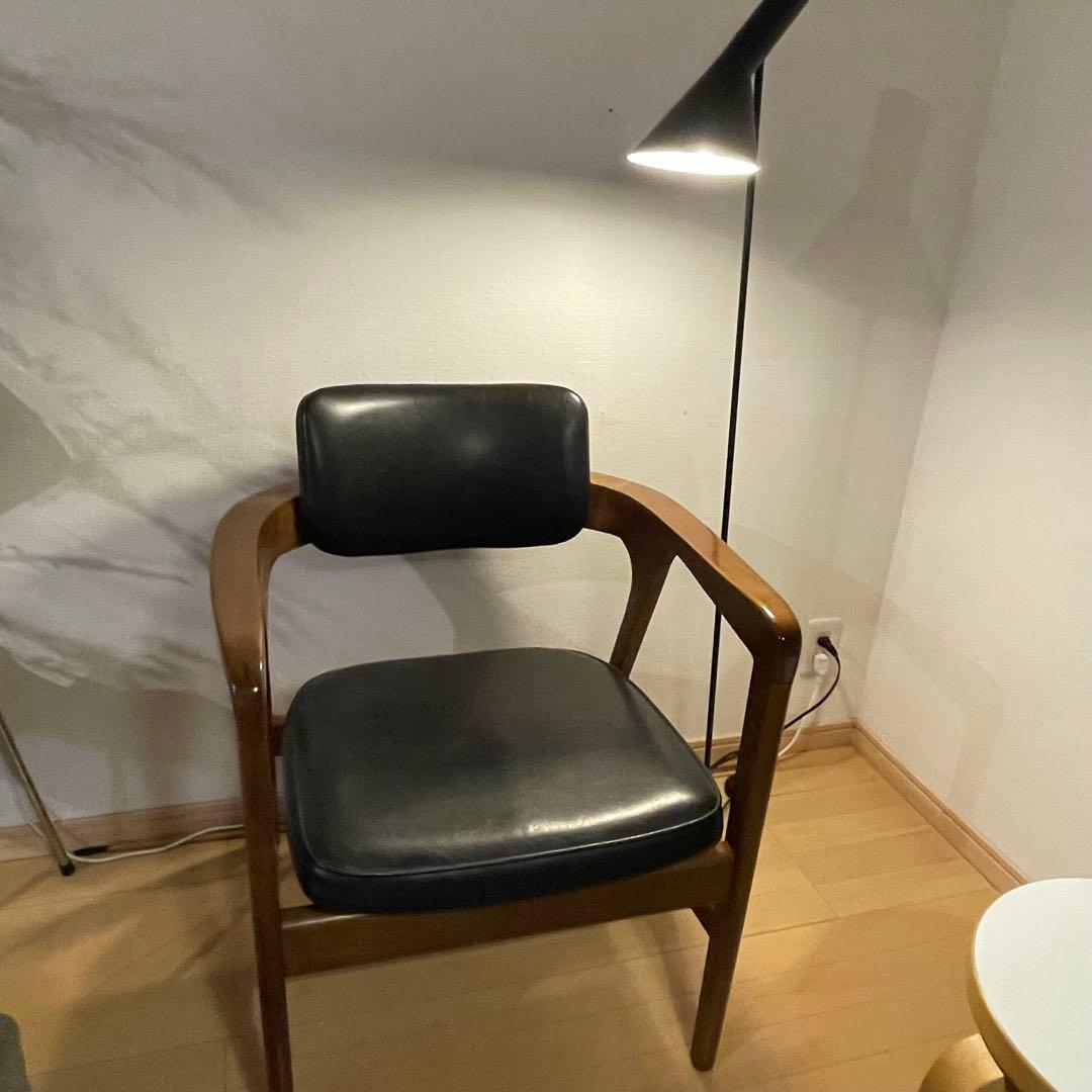 ACME Furniture アクメファニチャー　ワーナー　アーム　チェア