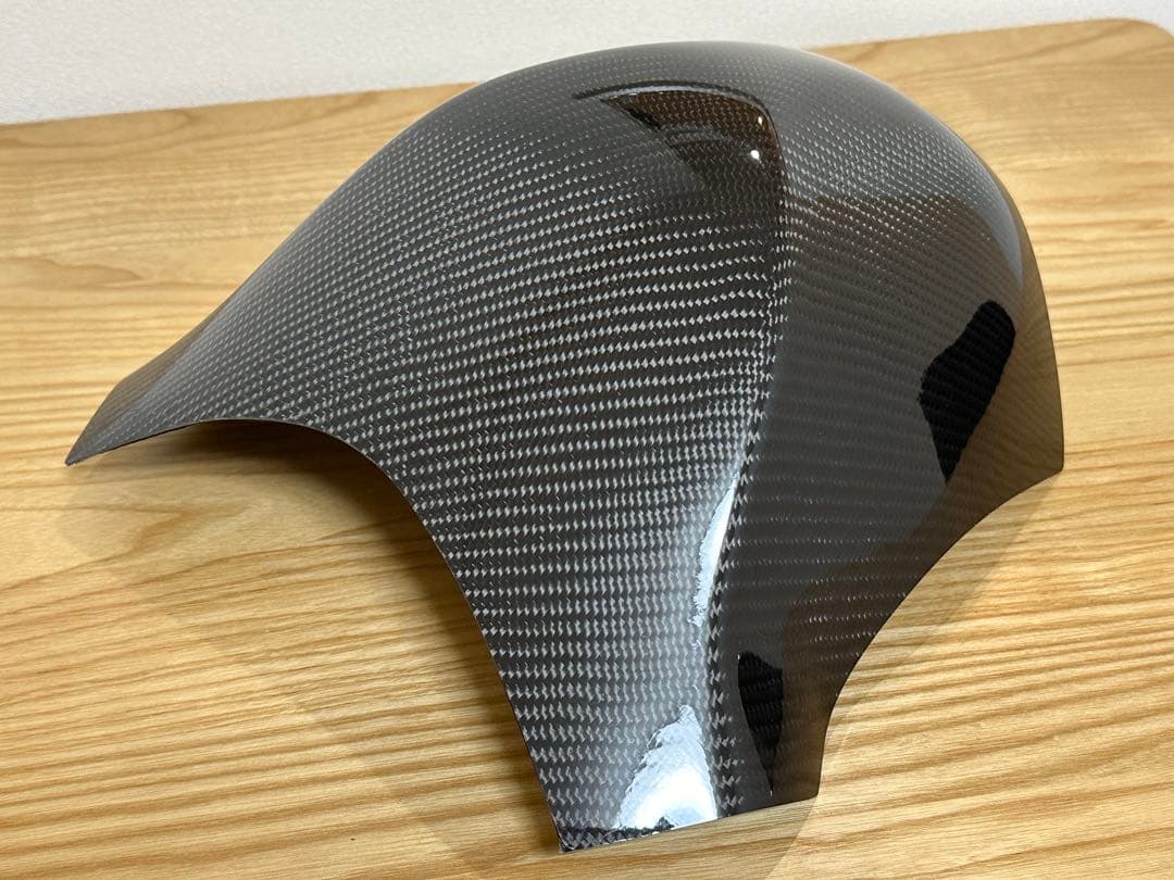 マジカルレーシング製 タンクエンド PANIGALE V4用 綾織りカーボン製