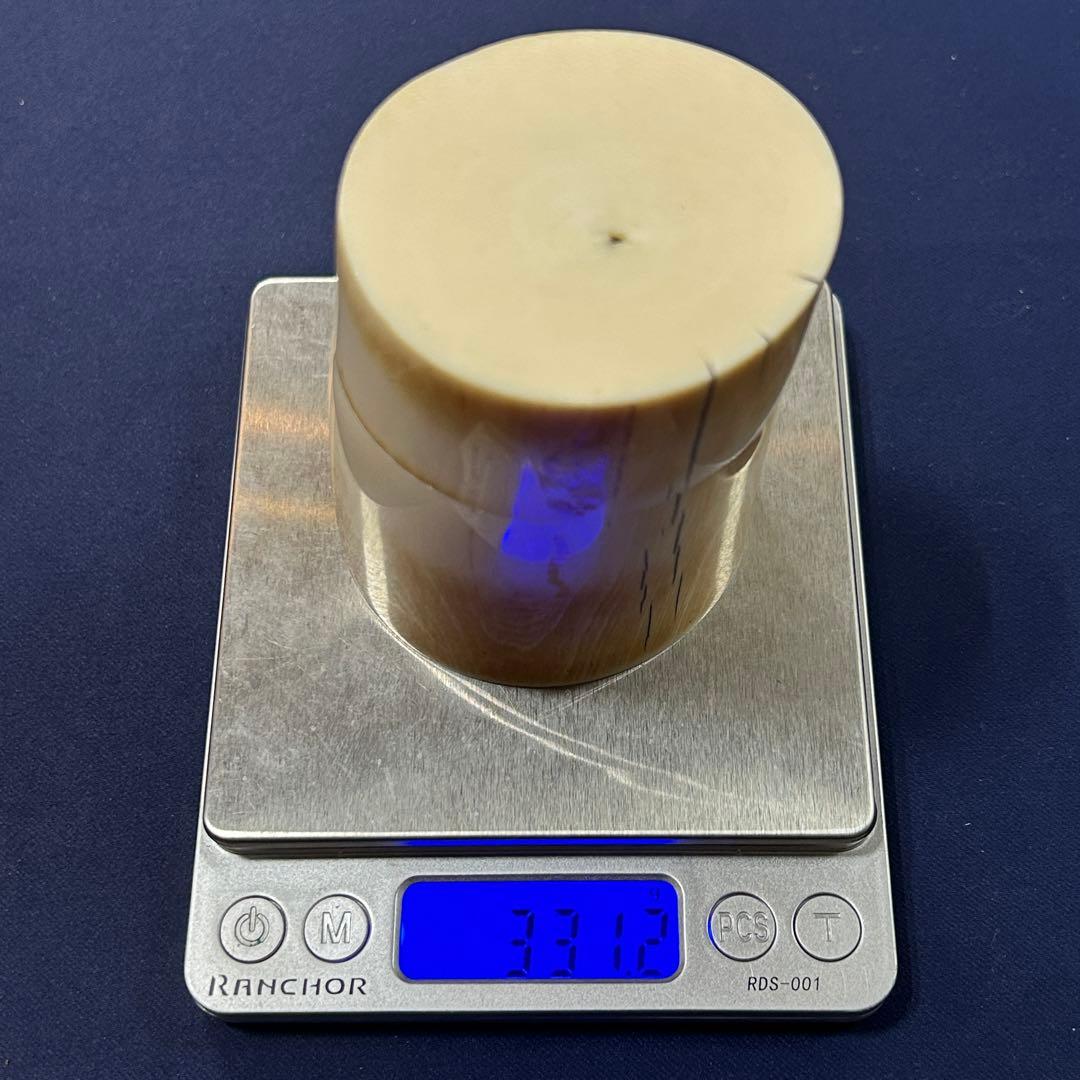 東*堂様 象牙風 ハンコ置き 印鑑置 総重量331.2g 縦約82.4㎜ 横約6