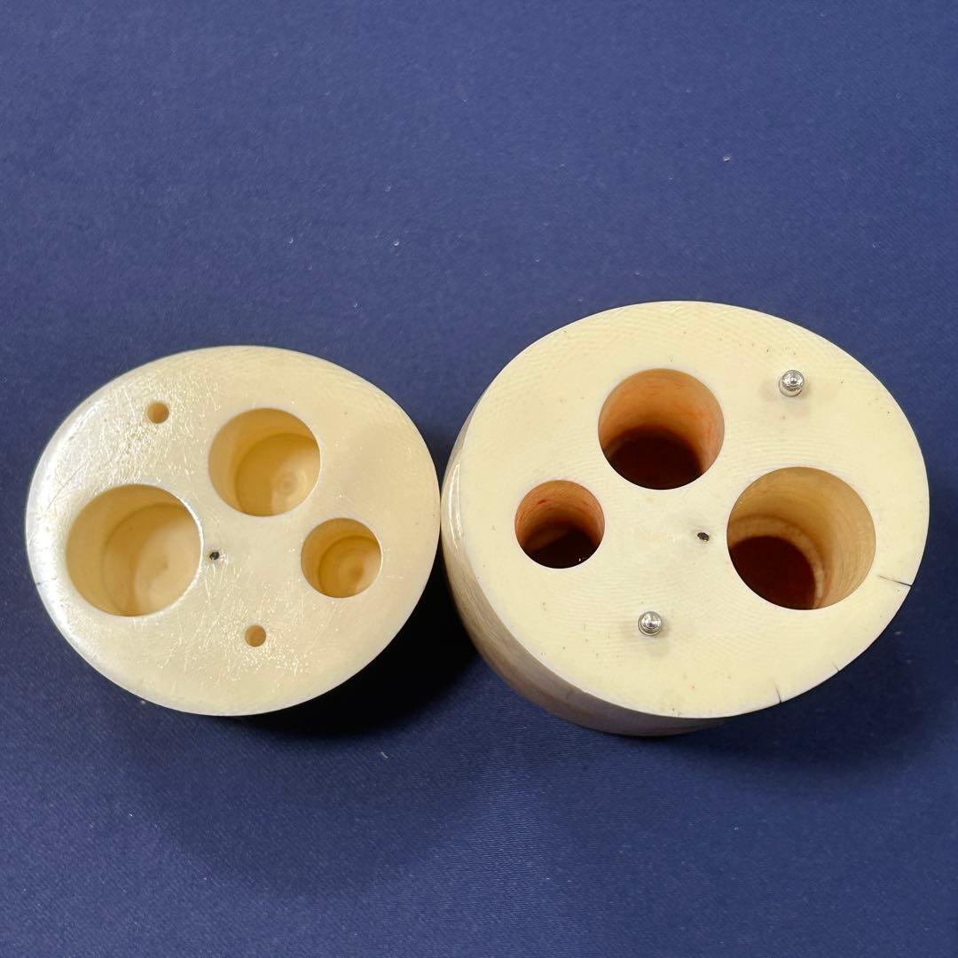 東*堂様 象牙風 ハンコ置き 印鑑置 総重量331.2g 縦約82.4㎜ 横約6