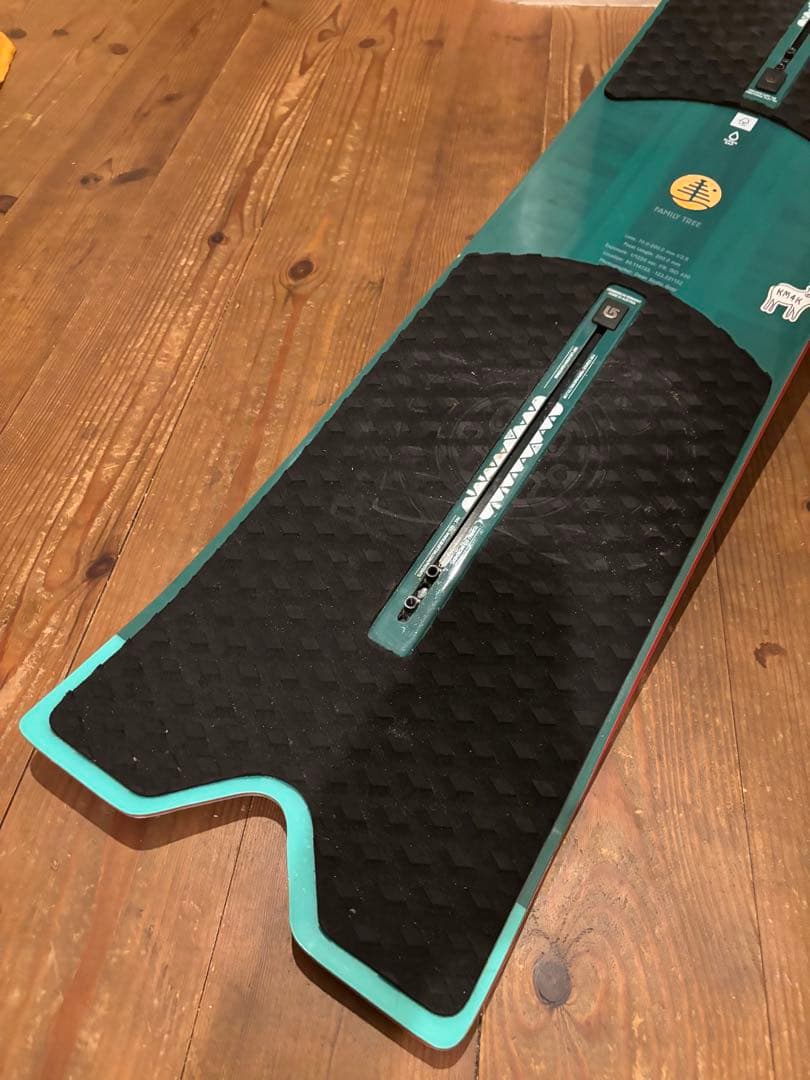 スノーボード FAMILY TREE SKIPJACK SURF 148