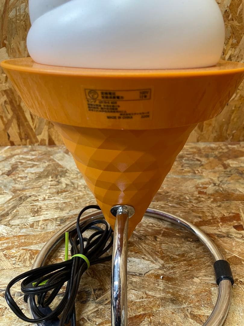 (s7017) ソフトクリーム 日世コーン 卓上スタンド 電飾看板 飲食店店舗用