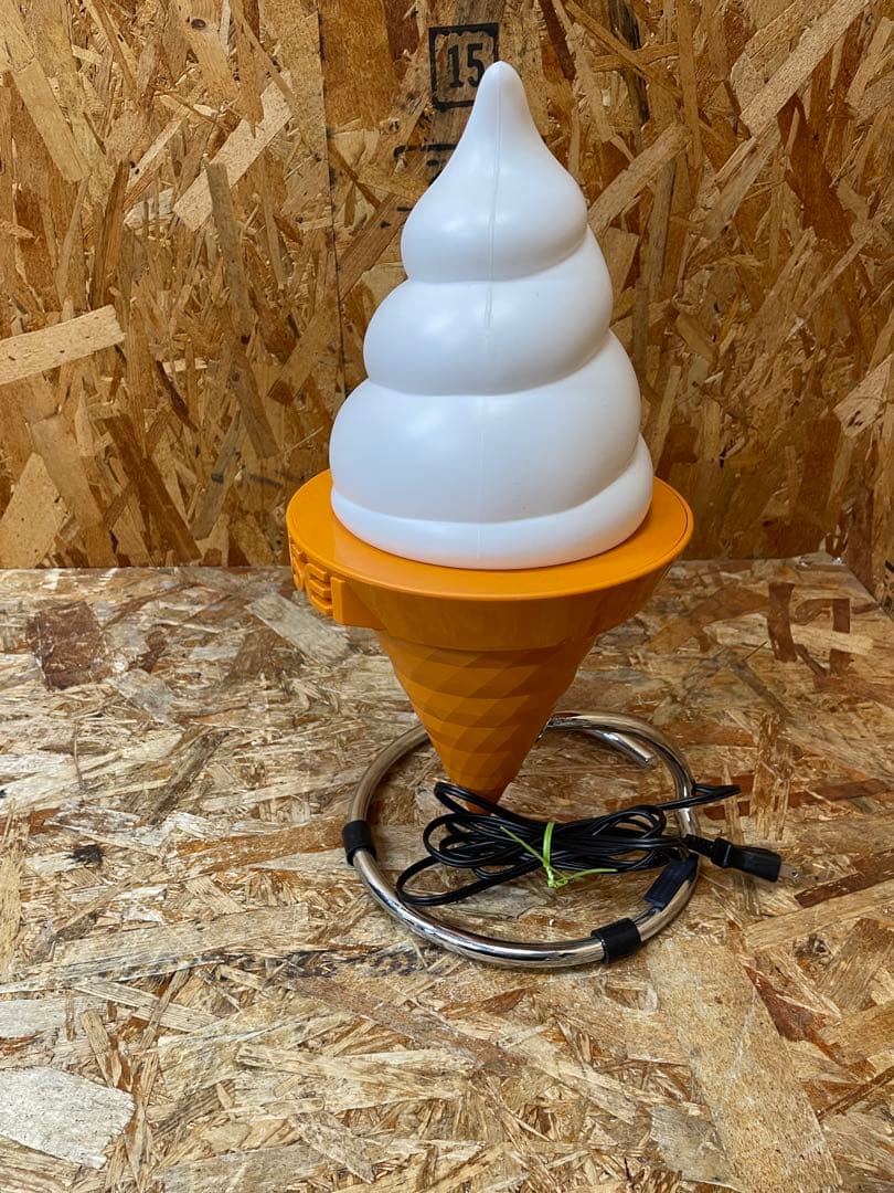 (s7017) ソフトクリーム 日世コーン 卓上スタンド 電飾看板 飲食店店舗用