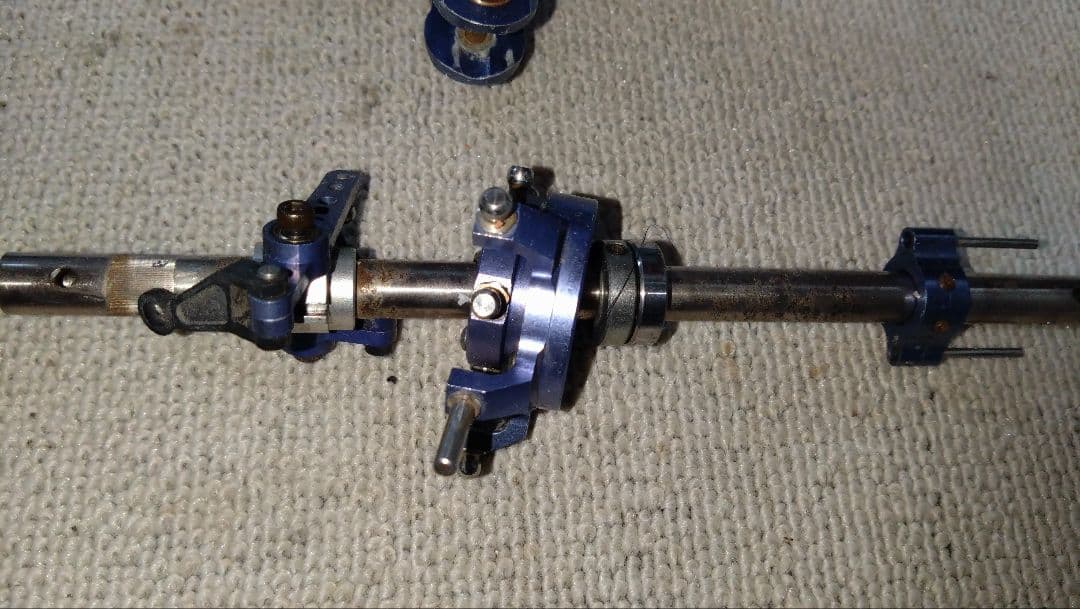 ラジコンヘリ　スカディ50　ジャンク部品　YS50付き