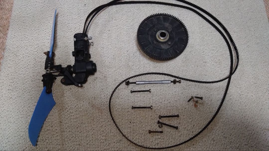 ラジコンヘリ　スカディ50　ジャンク部品　YS50付き