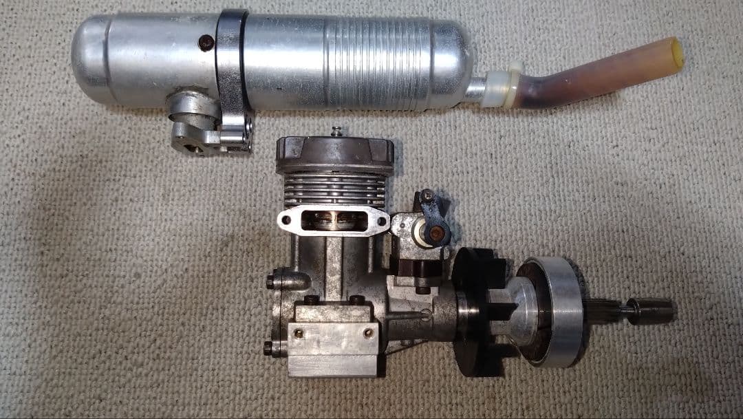 ラジコンヘリ　スカディ50　ジャンク部品　YS50付き