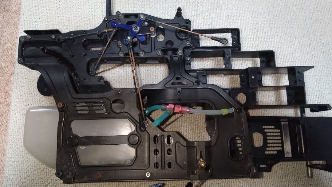 ラジコンヘリ　スカディ50　ジャンク部品　YS50付き