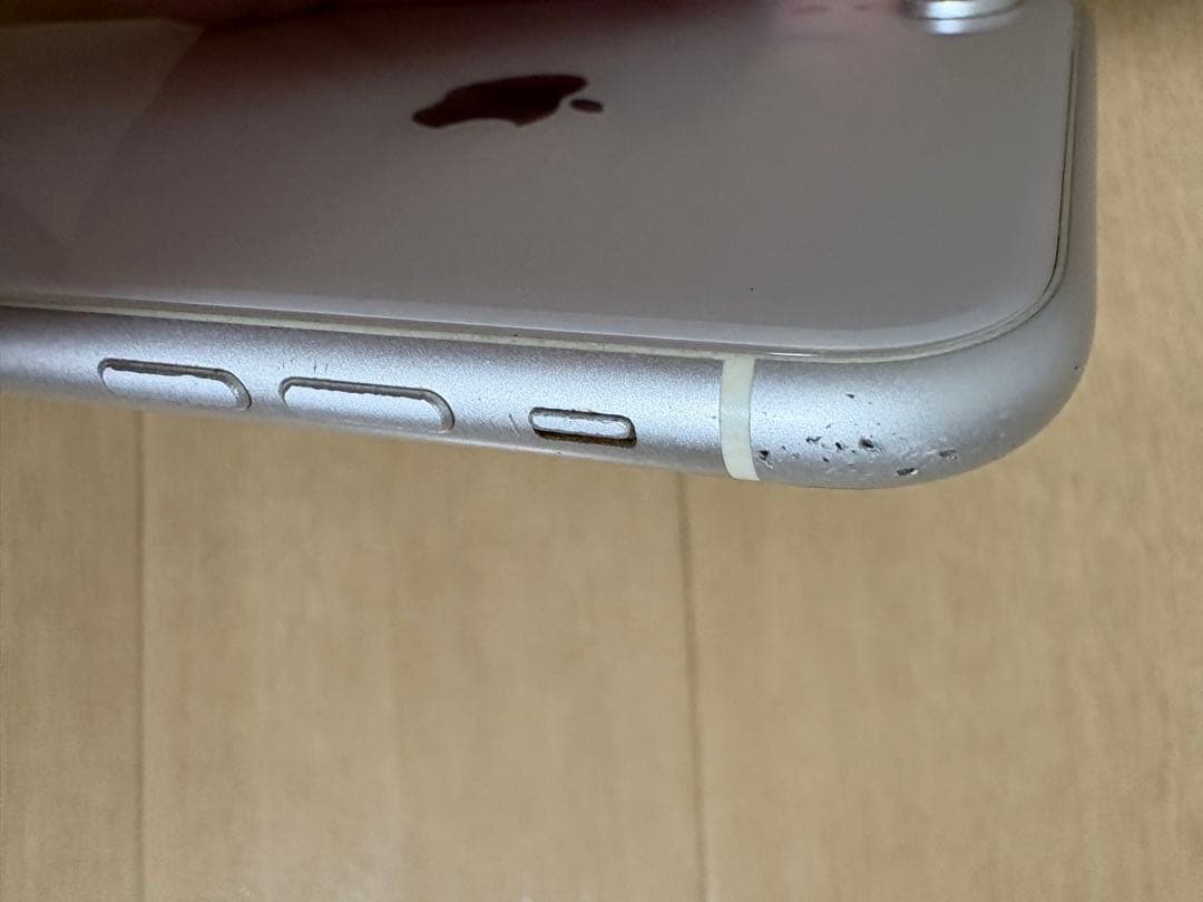 iPhone XR ホワイト 64GB 画面きれい