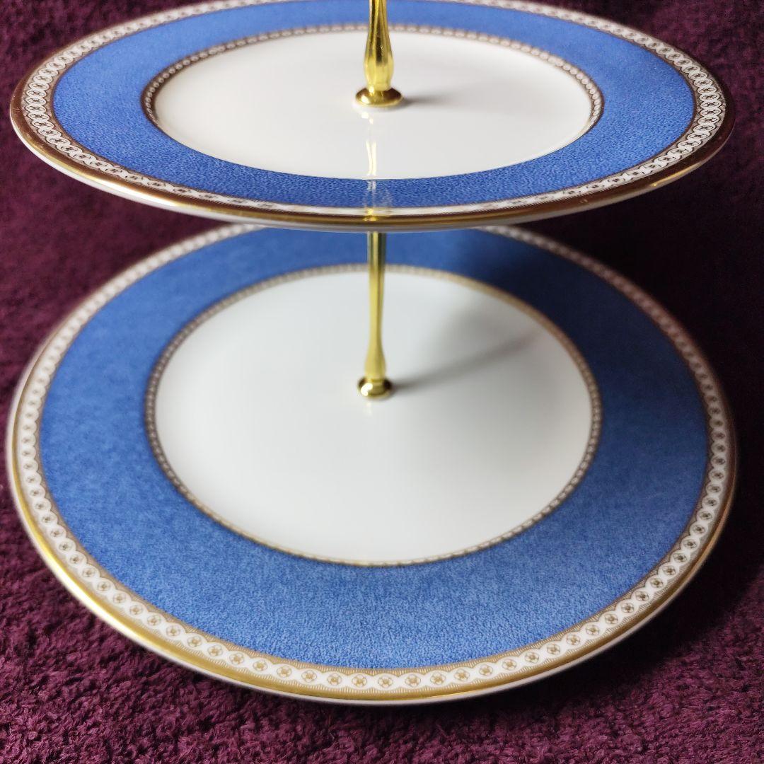 ウェッジウッド　ユーランダーパウダーブルー　アフタヌーンティー用ケーキスタンド