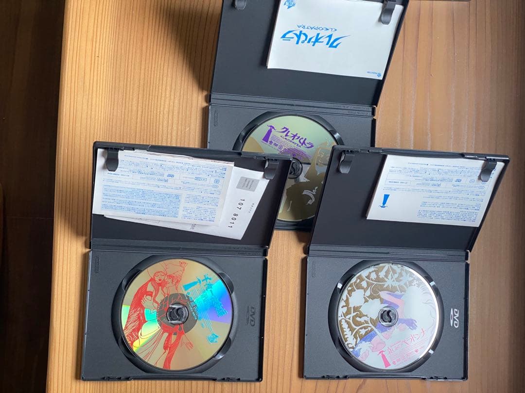 手塚治虫　DVDBOX３枚組　千夜一夜物語　クレオパトラ　哀しみのベラドンナ