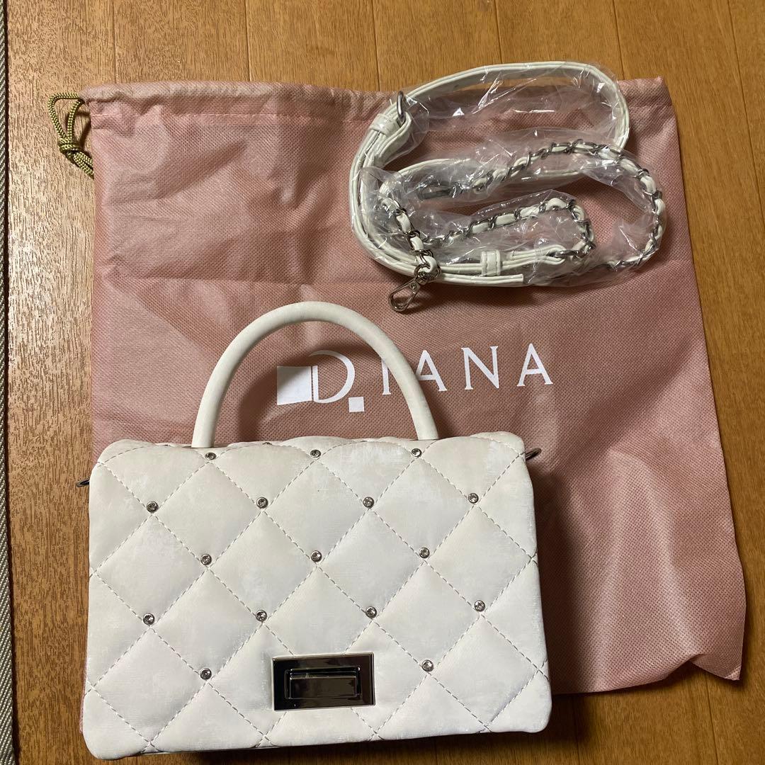 DIANA お呼ばれ パーティー ミニバッグ ショルダーバッグ アイボリー