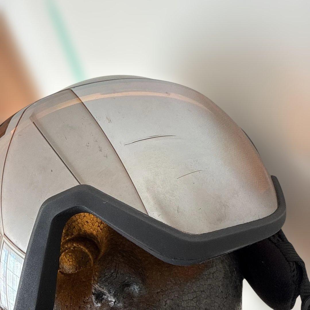 USED!salomon スキーヘルメット　キッズ Mサイズ