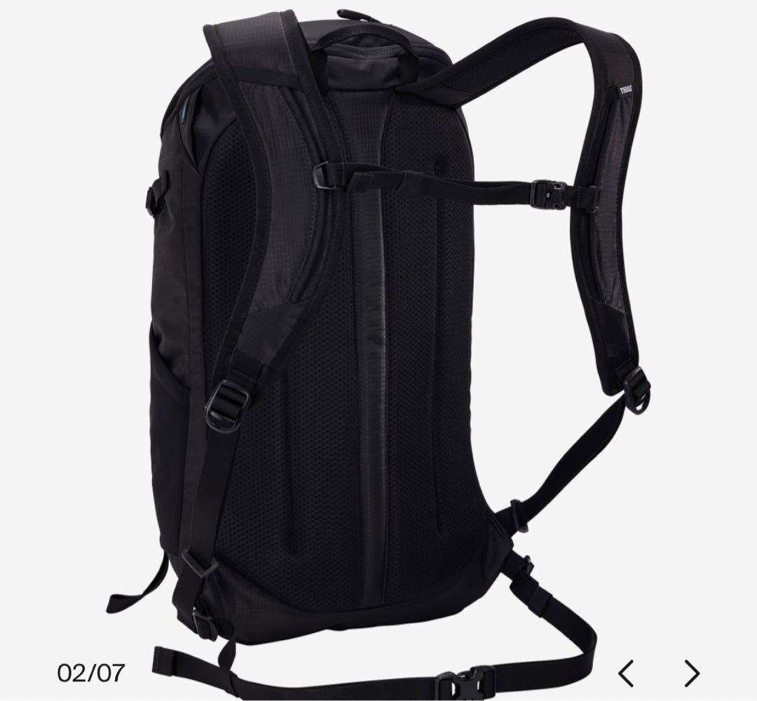 Y*E様 Thule AllTrail 18Lレインカバー付きデイパック ブラッ
