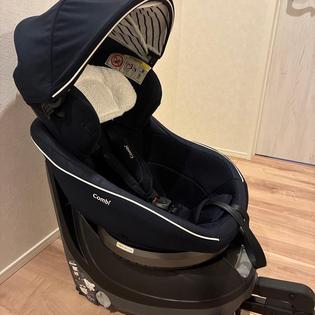 コンビ チャイルドシート　ISOFIX