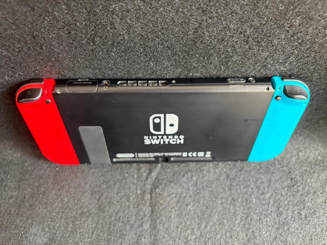 Nintendo Switch 本体 + プロコン