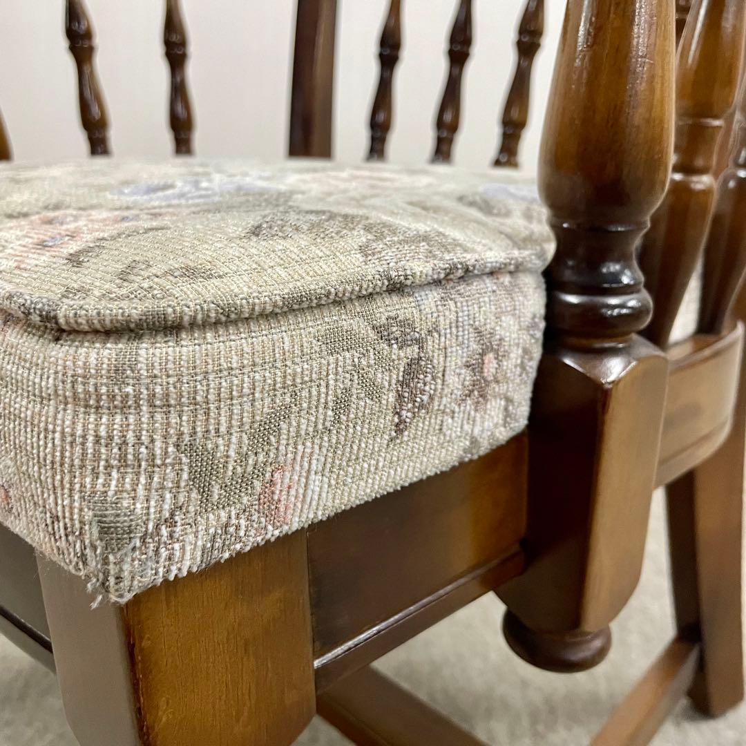 【カリモク】\"コロニアル\"CC3400 肘付食堂椅子 No.2