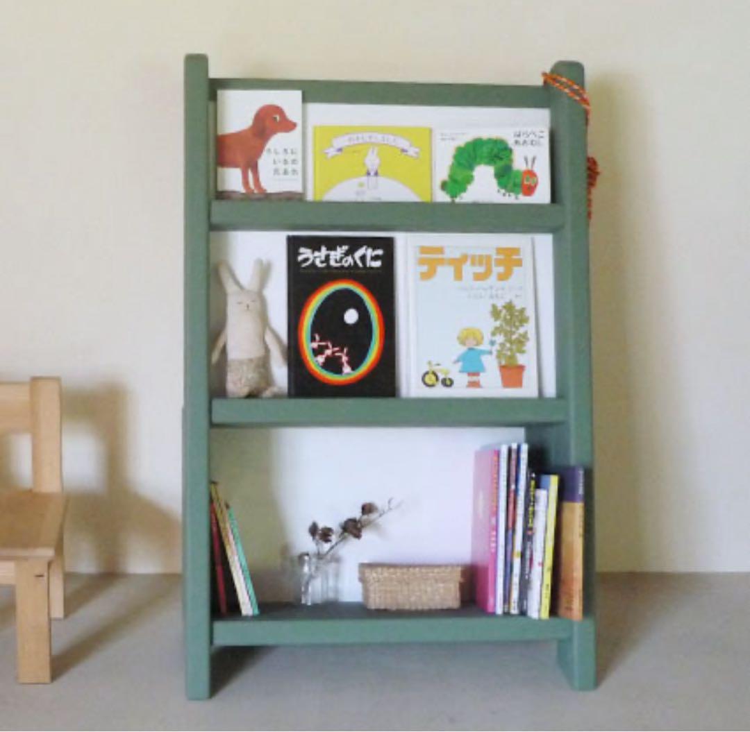 絵本棚 山の前製作所　ほろほろ森