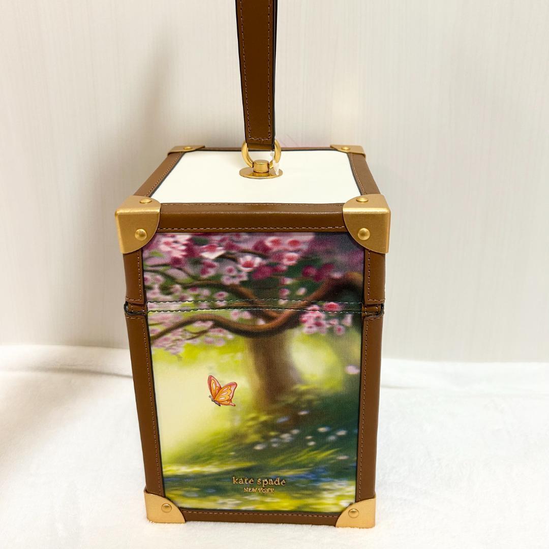 kate spade 新品未開封 ディズニーコラボ バンビ クラッチバッグ
