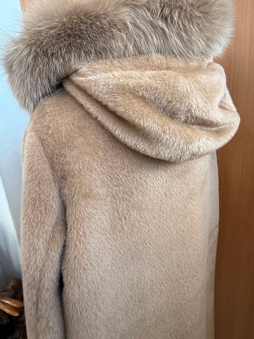 モ*ガ様 HERNOキャメル 42 上質アルパカウールファーつき　タグつき未使用