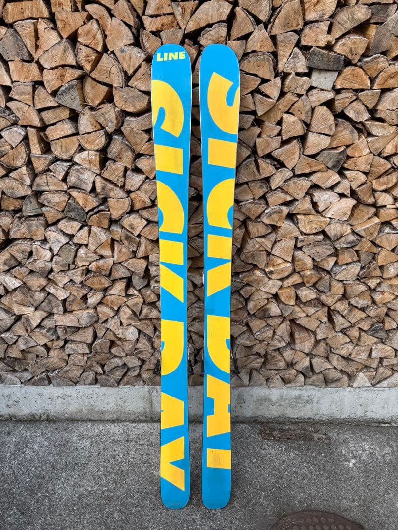 LINE Sick Day ツインチップスキー 板 ビンディング付き