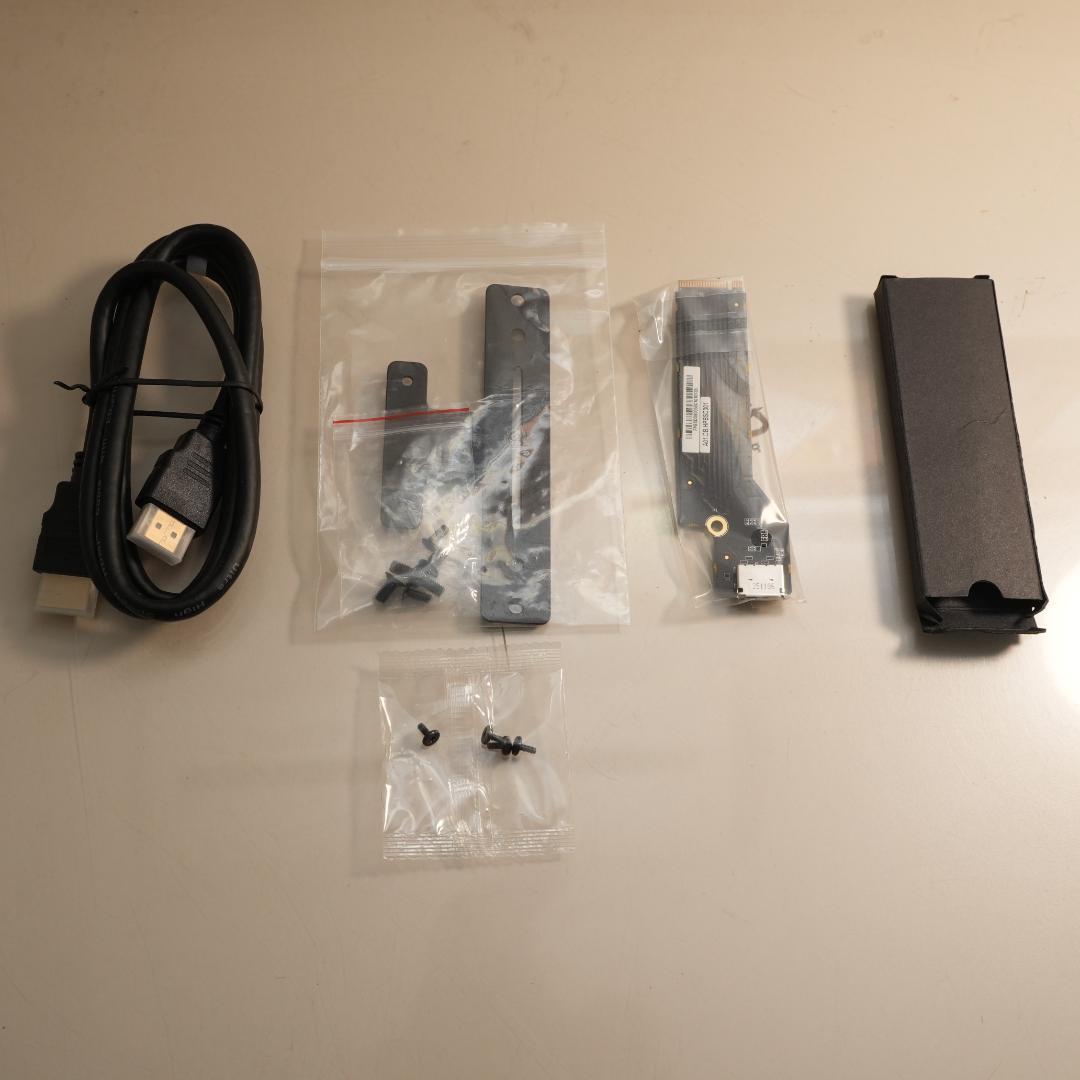 み*る様 【超美品】MINISFORUM AI-X1 32G 1TB OCuLi