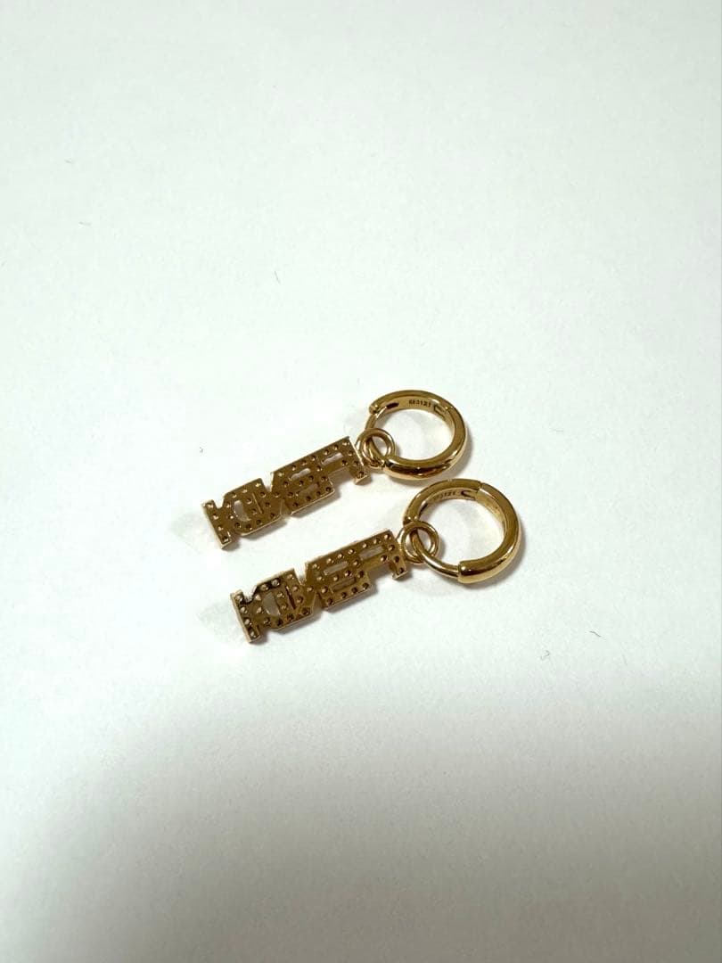 FENDI ゴールドカラー ピアス※注意書き有り※