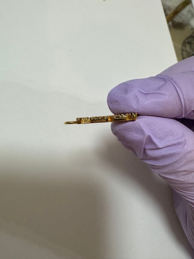 FENDI ゴールドカラー ピアス※注意書き有り※