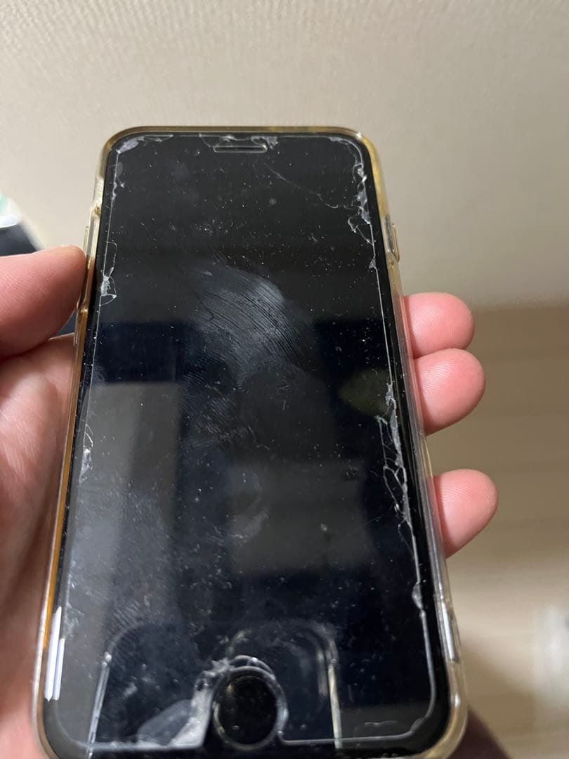 iPhone SE3 128GB ミッドナイト