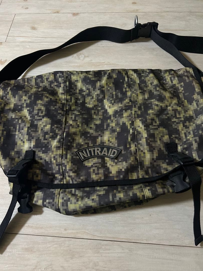 NITRAID モザイクカモ メッセンジャーバッグ