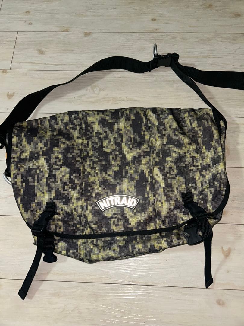 NITRAID モザイクカモ メッセンジャーバッグ