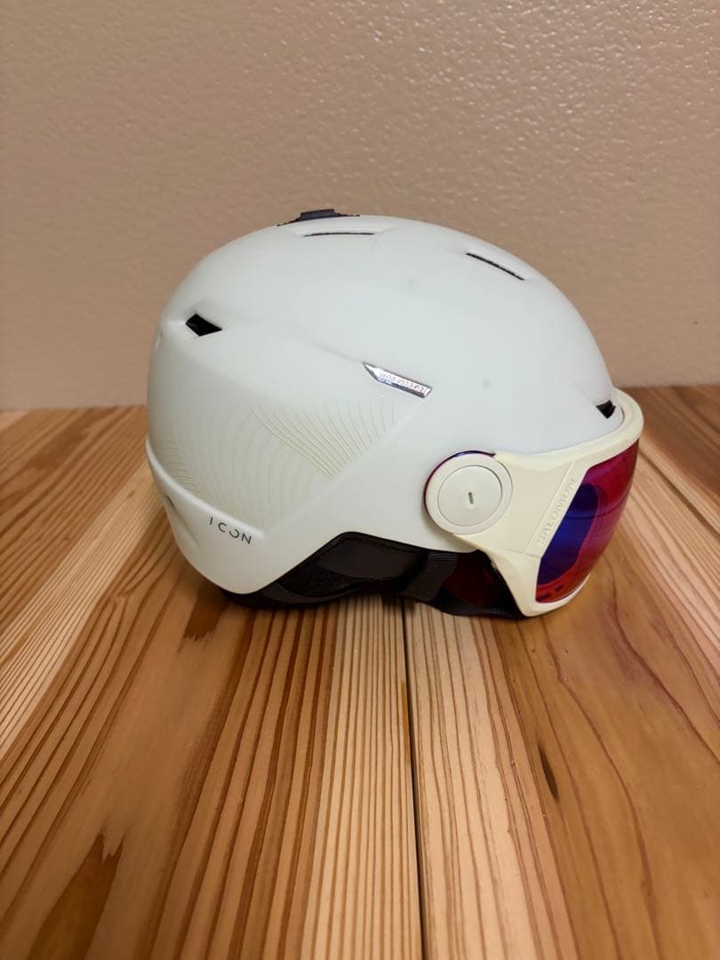 サロモン　バイザーヘルメット　レディース