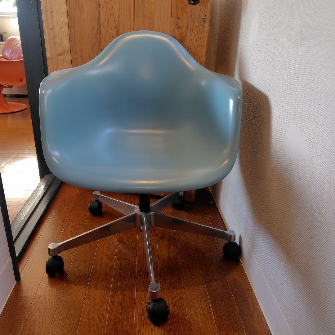 vitra アームシェルチェア ハーマンミラー イームズ eames