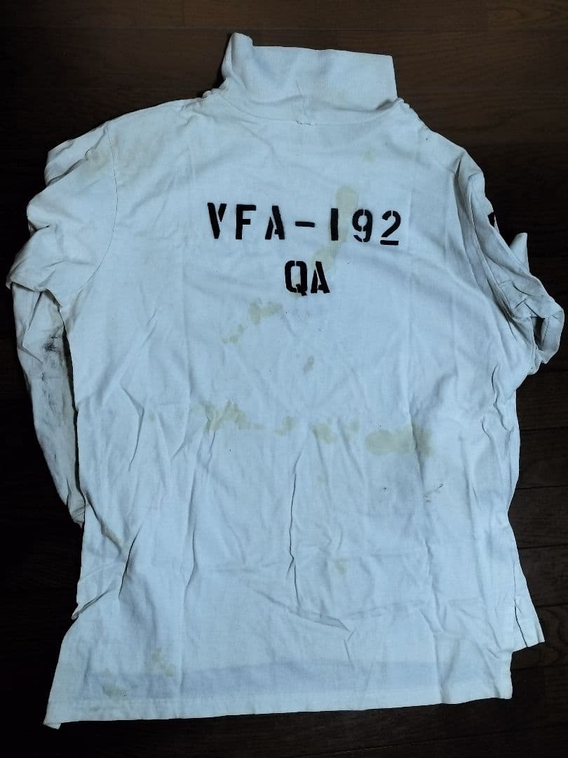 商談中 米海軍 空母デッキクルー VFA-192 白ジャージ 実物放出品