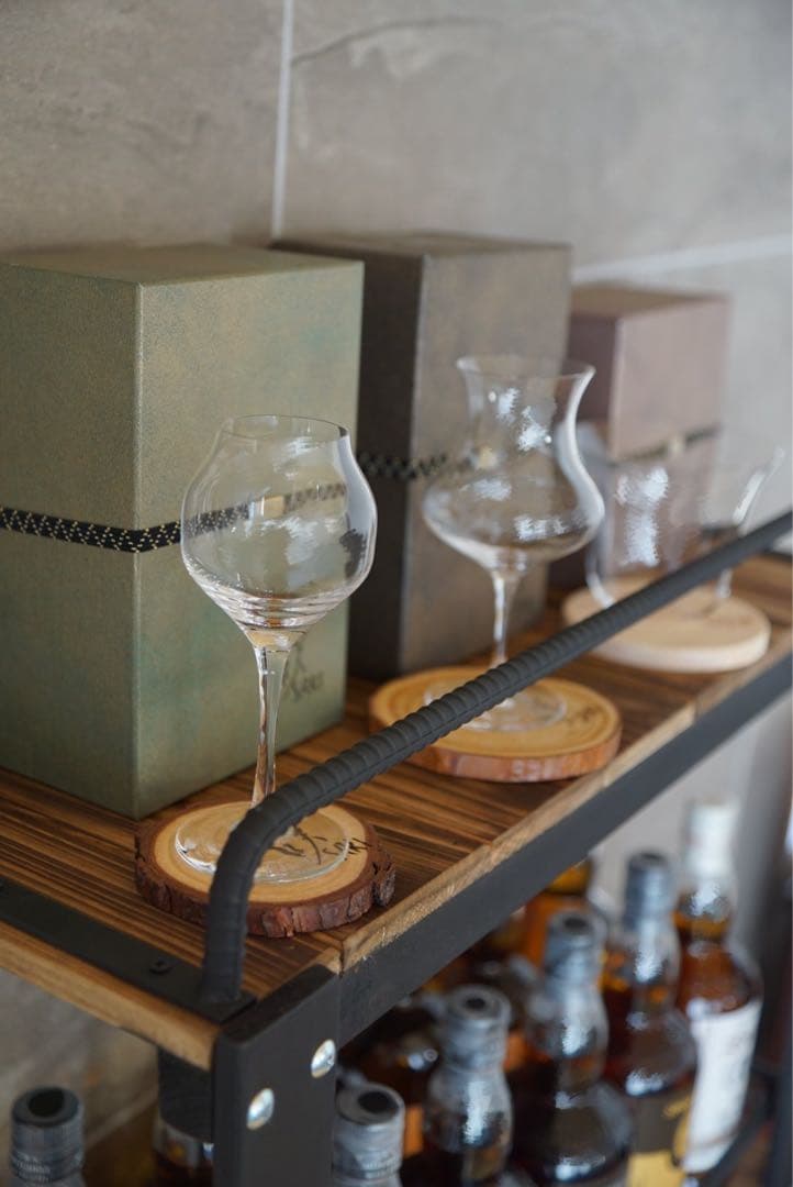 ウィスキーラック　男前インテリア　棚　ハンドメイド　お酒　ウィスキー