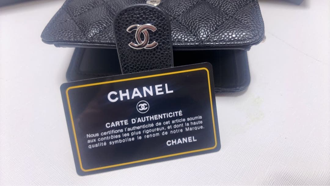 シャネル CHANEL 財布 キルティング 二つ折り財布