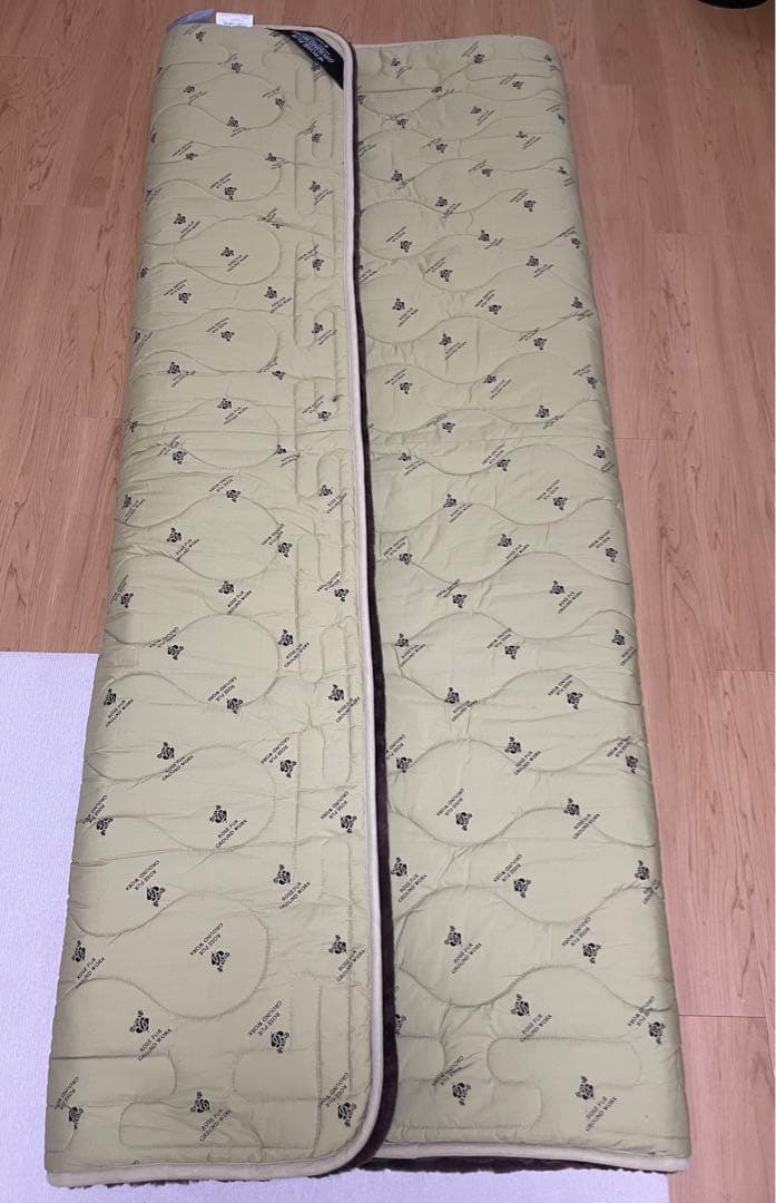 美品 京都西川 ムートンラグ 天然羊毛 オーストラリア産 厚手 備長炭シート