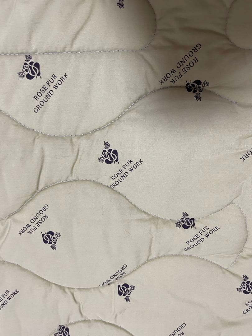 美品 京都西川 ムートンラグ 天然羊毛 オーストラリア産 厚手 備長炭シート